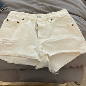 Levi’s white jean shorts